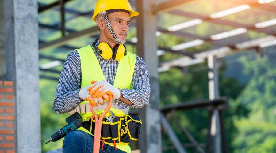 Expert Emergency Roof Repairs services in Lansing, IL